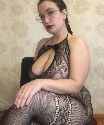 У меня есть все, чтобы сделать твои фантазии реальностью. Я оригинальна и умею удивлять, гарантирую тебе яркие эмоции и полное расслабление. Живу в Москве, поэтому смогу встретиться с тобой в любое время и месте. Личная свиданка со мной - это настоящее удовольствие, которое запомнится надолго. Звони, и я поделюсь тайнами незабываемого отдыха! 😘 фото и отзывы доступны. 2913, 35 лет